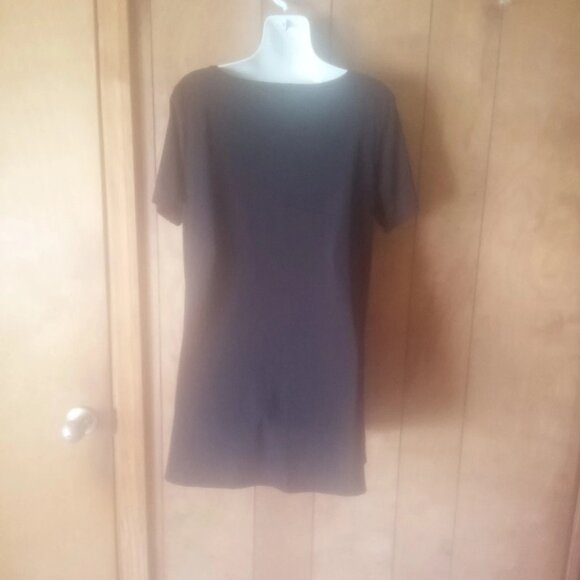 Heimish USA Women's Black Short Sleeve Pullover Top Size S - Picture 4 of 4